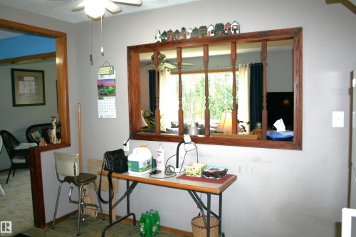 5219 52 Ave, Viking, AB 
