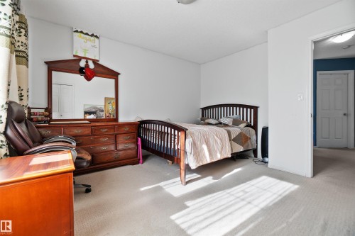 #36 2503 24 St Nw, Edmonton, AB - Indoor Photo Showing Bedroom