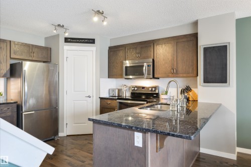 5228 20 Avenue Sw, Edmonton, AB 