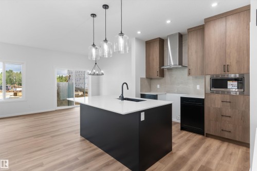 210 Stetson Loop, Ardrossan, AB 