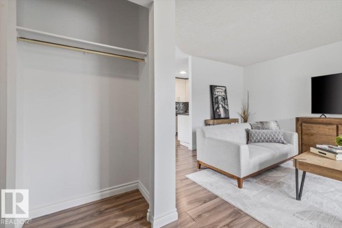 18703 57 Avenue Nw, Edmonton, AB 