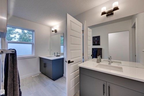 662 Astoria Way, Devon, AB 