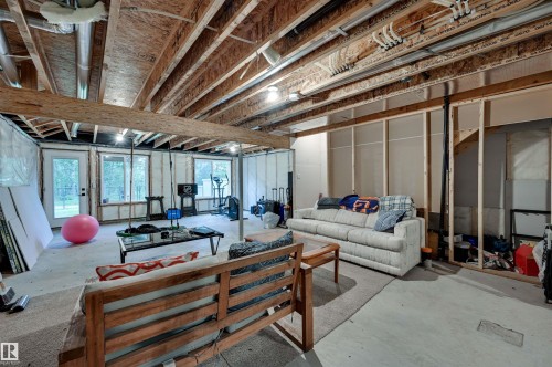 662 Astoria Way, Devon, AB 