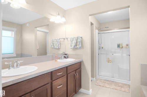 7812 18 Avenue Sw, Edmonton, AB 