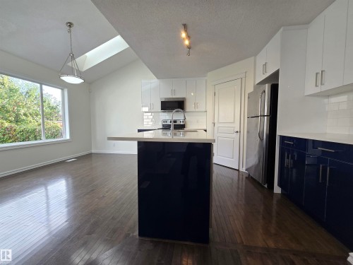 21208 89A Avenue Nw, Edmonton, AB 