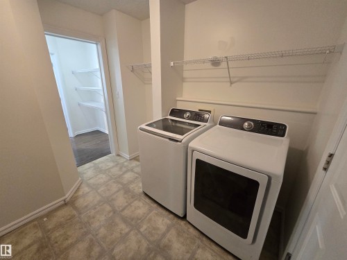 21208 89A Avenue Nw, Edmonton, AB 
