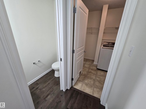 21208 89A Avenue Nw, Edmonton, AB 
