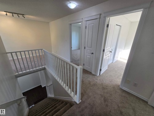 21208 89A Avenue Nw, Edmonton, AB 