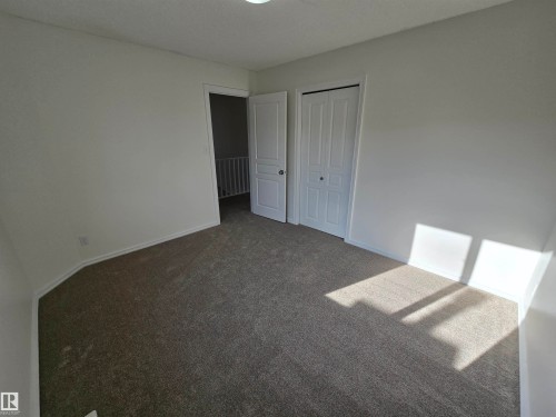 21208 89A Avenue Nw, Edmonton, AB 