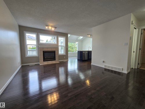 21208 89A Avenue Nw, Edmonton, AB 