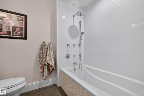 Bedroom 2 Ensuite with Tub, Body Sprays and Shower head. - 14308 97A Avenue Nw, Edmonton, AB 