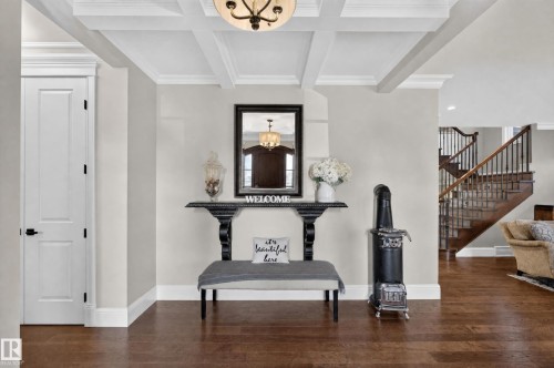 Coffered Ceiling detail in Foyer. - 14308 97A Avenue Nw, Edmonton, AB 