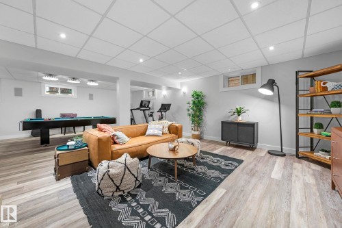 7415 Rowland Road Nw, Edmonton, AB 