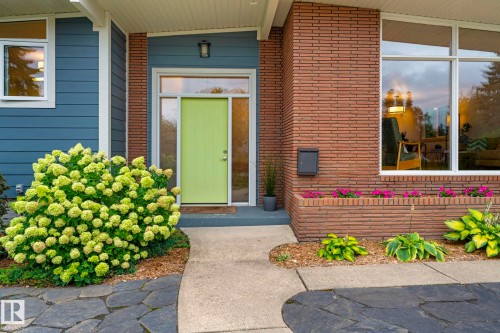 7415 Rowland Road Nw, Edmonton, AB 