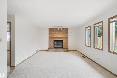 5828 181 Street Nw, Edmonton, AB 