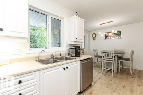 9787 176 Street Nw, Edmonton, AB 