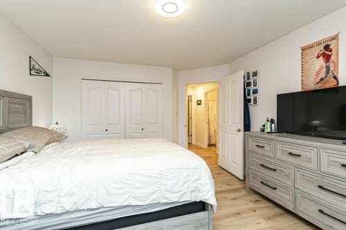 9787 176 Street Nw, Edmonton, AB 