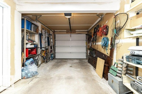9787 176 Street Nw, Edmonton, AB 