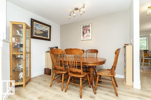 9787 176 Street Nw, Edmonton, AB 