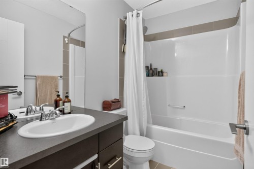 5130 Godson Close Nw, Edmonton, AB 