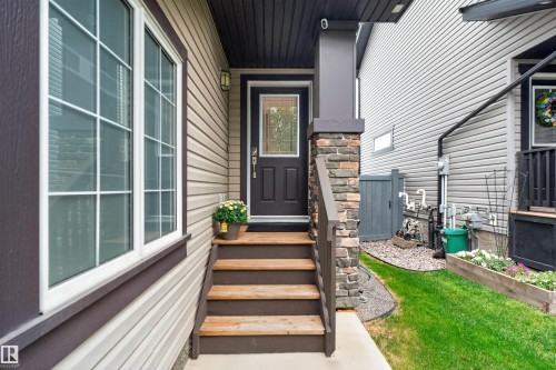 5130 Godson Close Nw, Edmonton, AB 