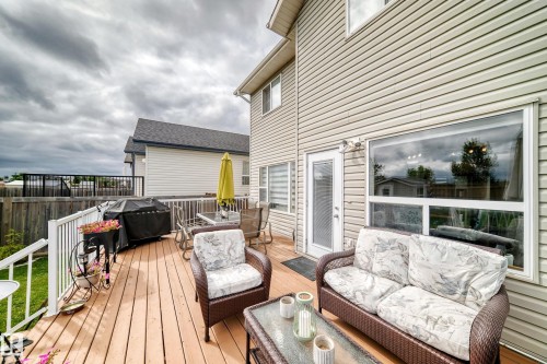 16119 95 Street Nw, Edmonton, AB 