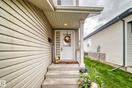 16119 95 Street Nw, Edmonton, AB 