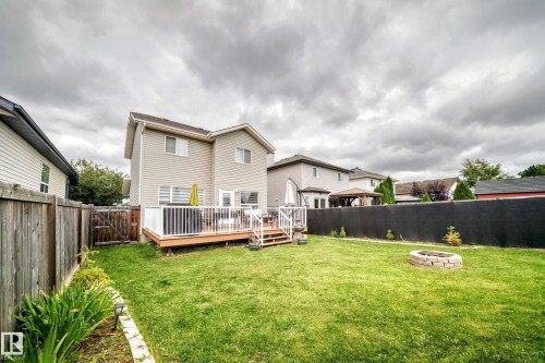 16119 95 Street Nw, Edmonton, AB 