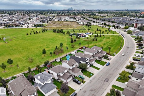 16119 95 Street Nw, Edmonton, AB 