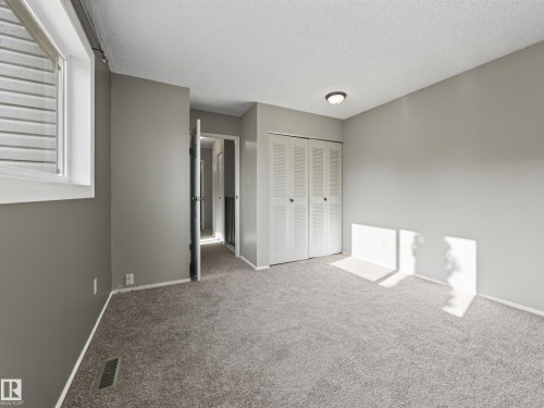 57 Woodvale Village Nw, Edmonton, AB 