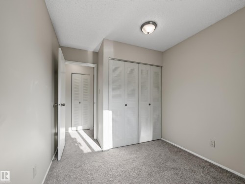 57 Woodvale Village Nw, Edmonton, AB 