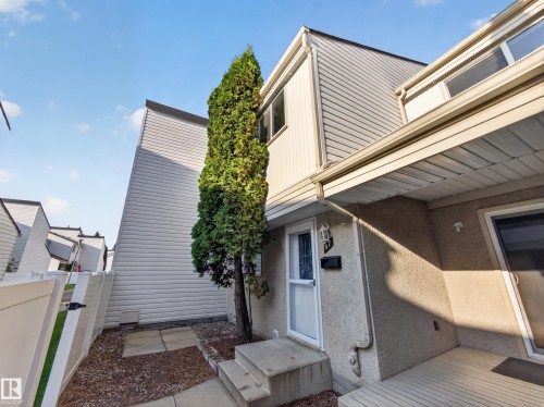 57 Woodvale Village Nw, Edmonton, AB 