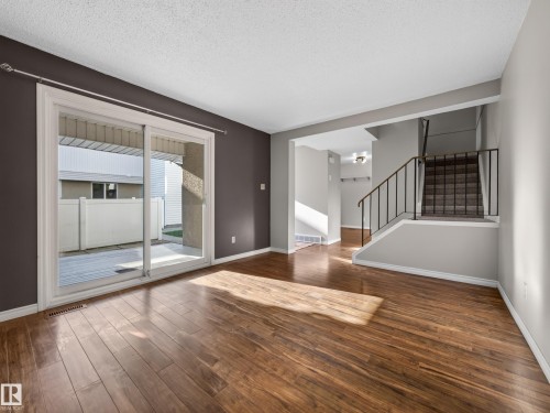 57 Woodvale Village Nw, Edmonton, AB 