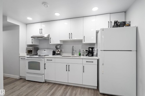 10909 106 Street Nw, Edmonton, AB 