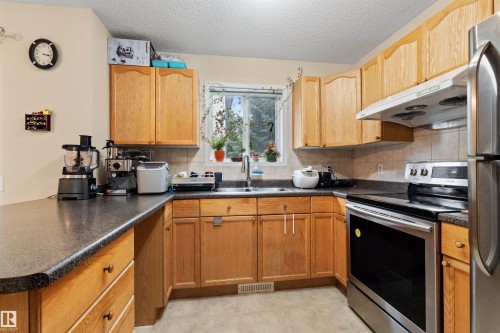 10909 106 Street Nw, Edmonton, AB 