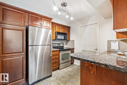 #113 7510 89 St Nw, Edmonton, AB - Indoor Photo Showing Kitchen