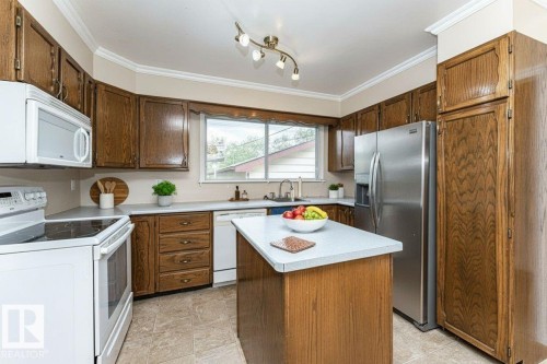 4704 109A Avenue Nw, Edmonton, AB 