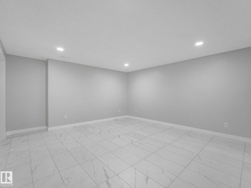 13807 92 Street Nw, Edmonton, AB 