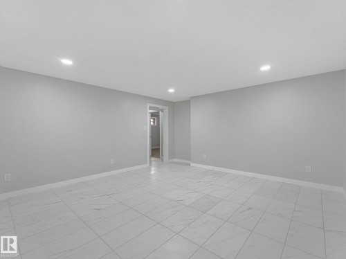 13807 92 Street Nw, Edmonton, AB 