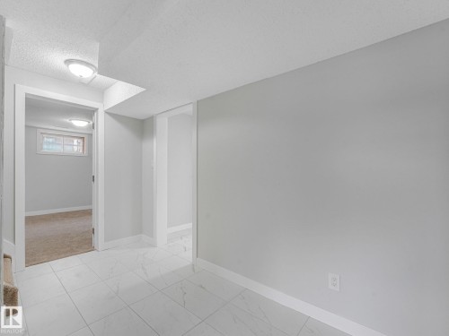 13807 92 Street Nw, Edmonton, AB 