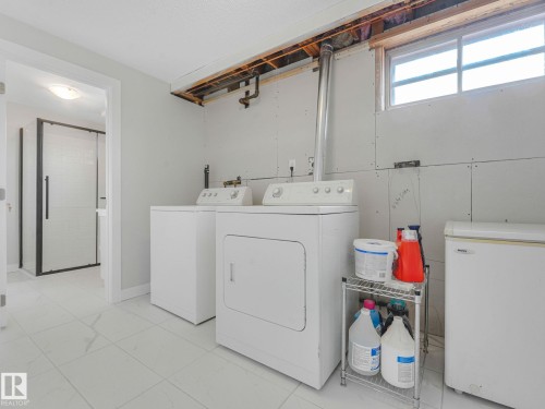 13807 92 Street Nw, Edmonton, AB 