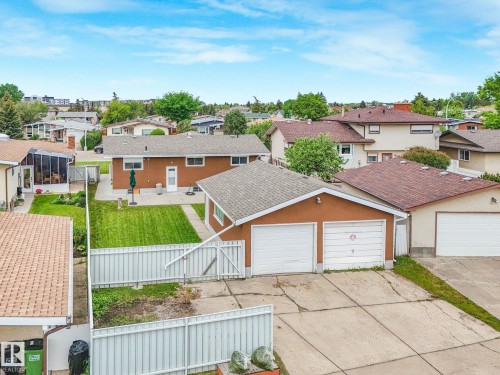 13807 92 Street Nw, Edmonton, AB 
