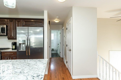 5924 11 Avenue Nw, Edmonton, AB 