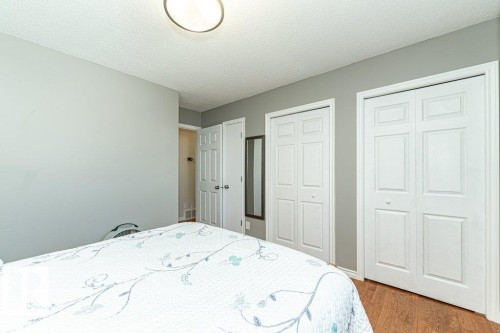 5924 11 Avenue Nw, Edmonton, AB 