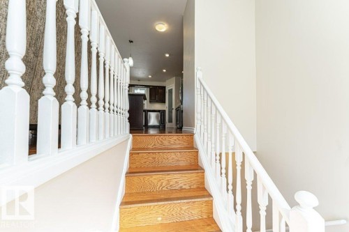 5924 11 Avenue Nw, Edmonton, AB 