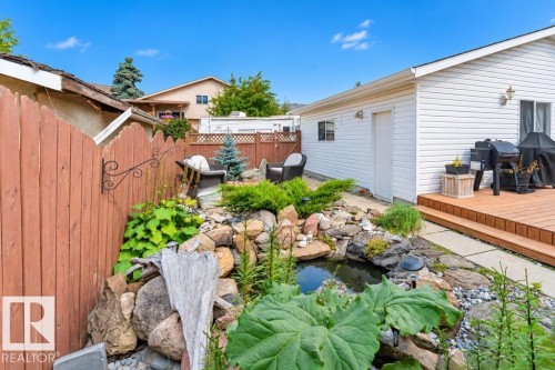 5924 11 Avenue Nw, Edmonton, AB 