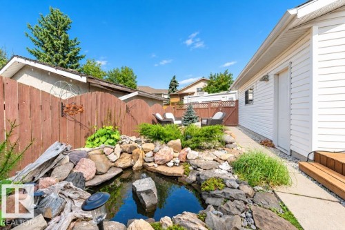 5924 11 Avenue Nw, Edmonton, AB 