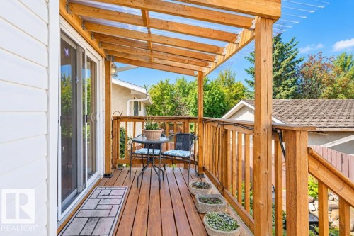 5924 11 Avenue Nw, Edmonton, AB 