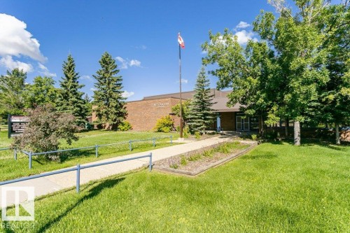 5924 11 Avenue Nw, Edmonton, AB 