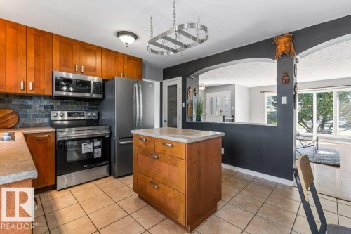 13516 81 Street Nw, Edmonton, AB 